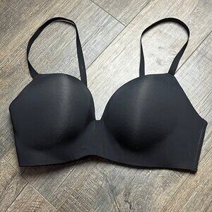 Secret Treasures Black Bra ((40C))